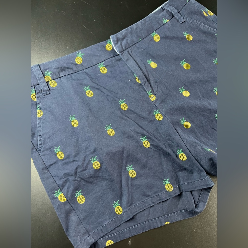 Marc New York - Navy Blue Pineapple 5" Shorts - sz 10 EUC